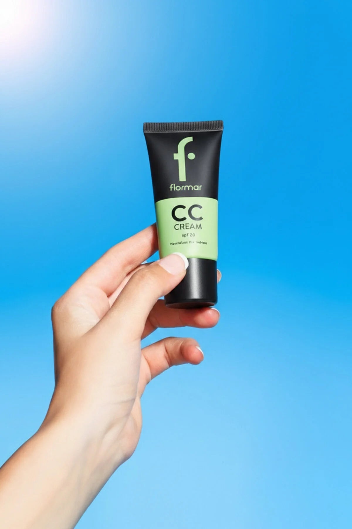 Flormar Kızarık Görünüm Önlemeye Yardımcı CC Krem – CC02 Antiredness